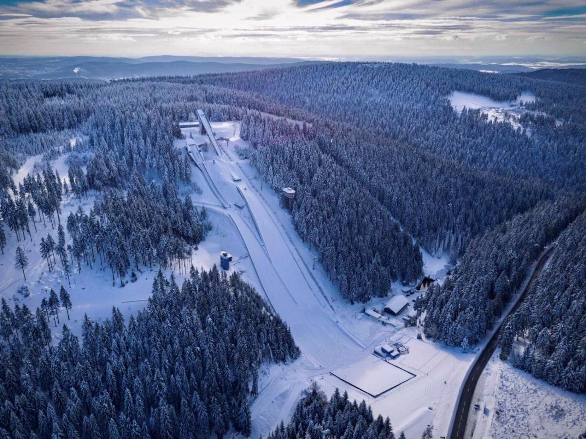 Konsum Gaestehaus Quisisana - Oberhof Обергоф Екстер'єр фото