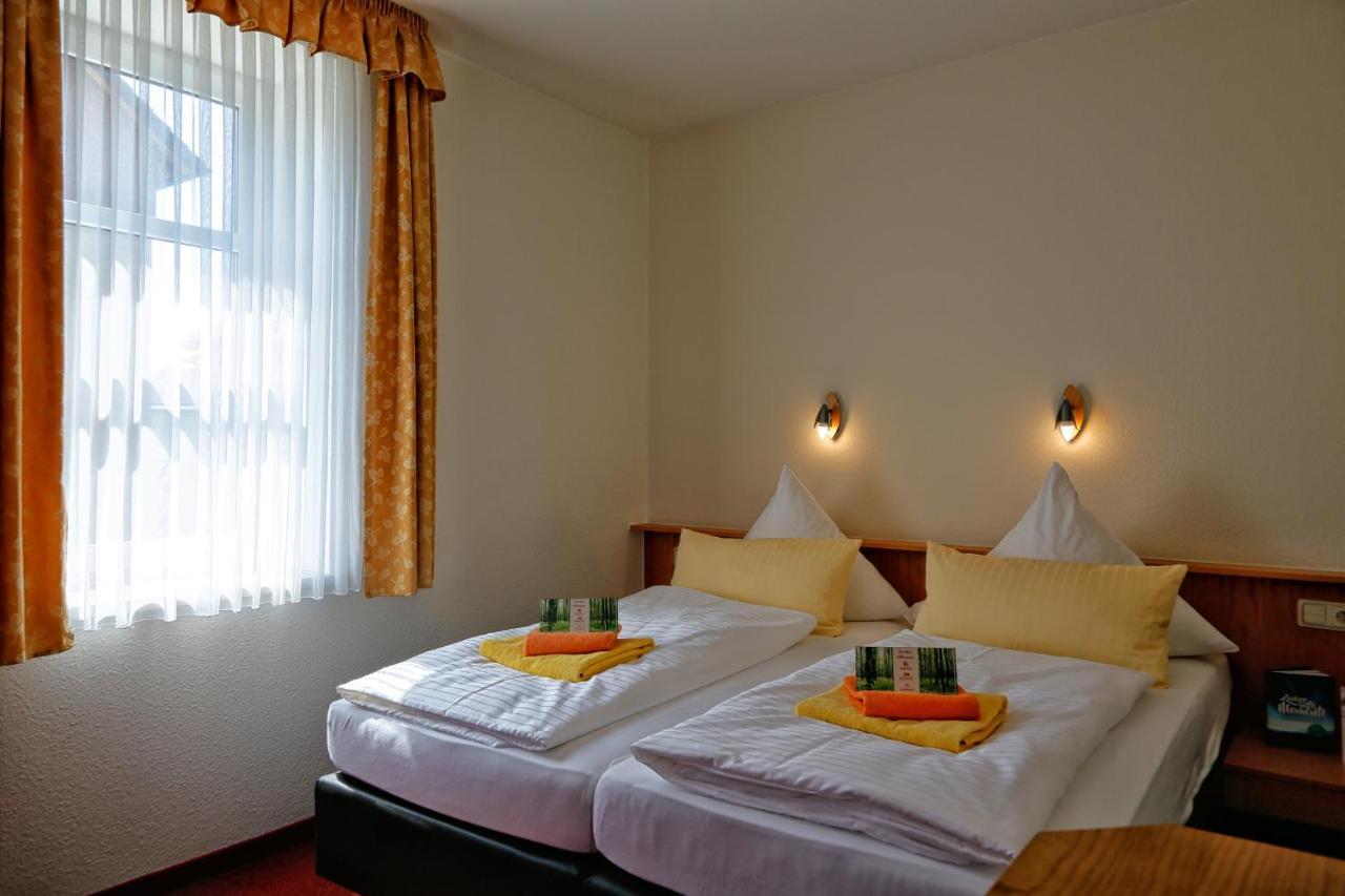 Konsum Gaestehaus Quisisana - Oberhof Обергоф Екстер'єр фото