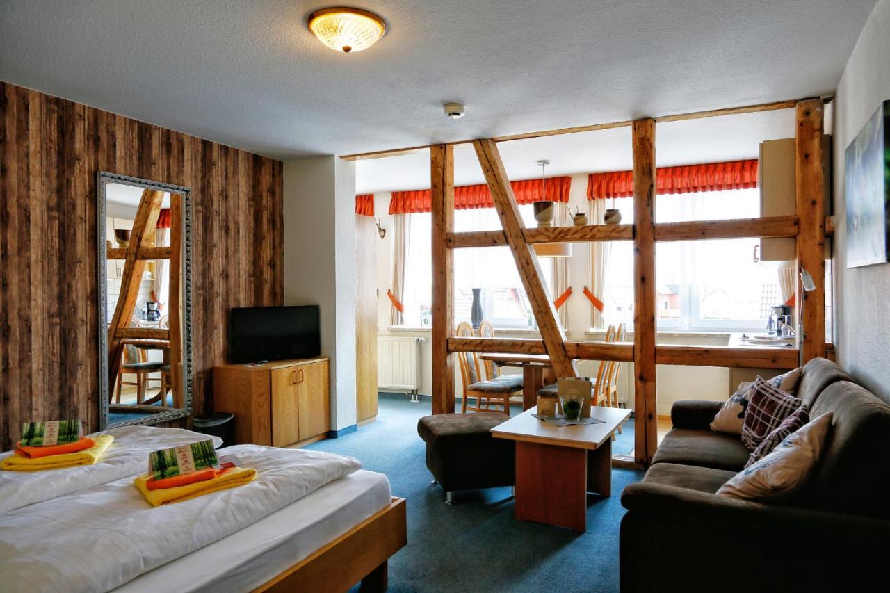 Konsum Gaestehaus Quisisana - Oberhof Обергоф Екстер'єр фото